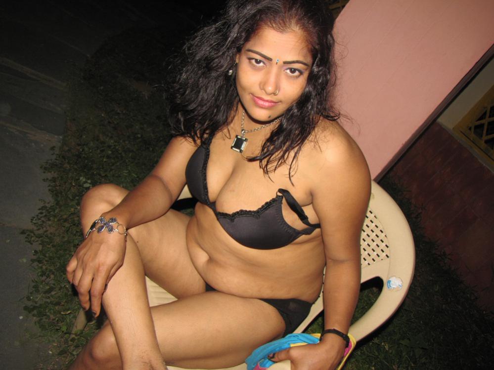 Porn Pics Indian Slut Rajbala Desperate To Give Blowjob ...