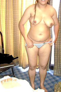 Spicy Pictures Of Naked Amateur Indian Wife Posing