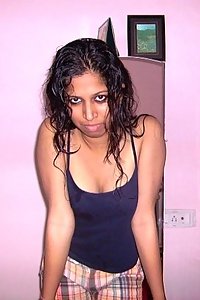 Porn Pics Hot Indian Girl Nude Pics After Shower