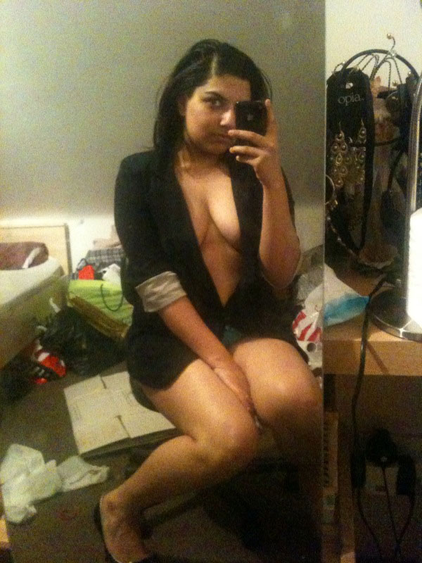 Chubby Naked Selfie Mirror Girl