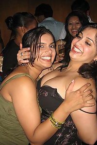 Indian girls posing naked on camera