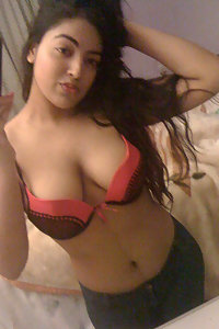 Porn Pics Indian Girl Rachna Showing Her Big Boobs