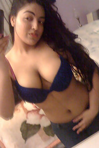 Porn Pics Indian Girl Rachna Showing Her Big Boobs