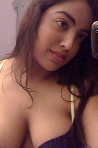 Porn Pics Indian Girl Rachna Showing Her Big Boobs