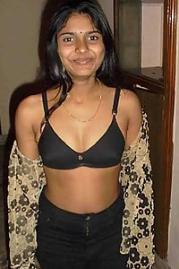 Porn Pics Dusky Indian Bhabhi Sitting Nude At Home