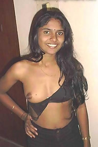 Porn Pics Dusky Indian Bhabhi Sitting Nude At Home