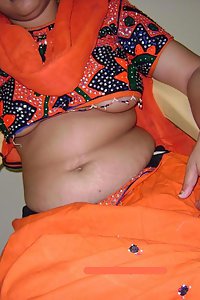 Porn Pics Sexy Indian Aunty Nitya Milky Boobs Exposed