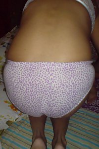 Horny Indian Amateur Zulaikha Bhabhi Desperate For Sex