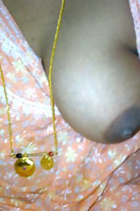 Porn Pics Indian Aunty Bhagvati Milky Boobs Pics