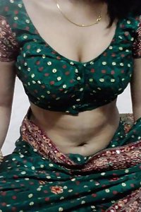 Porn Pics Sexy Indian Bhabhi Kusum Posing Hot On Camera