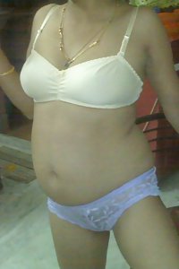 Indian Sexy Babe Ketki Desperate For Sex