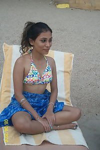 Pakistani GF XXX Images Nude At Beach