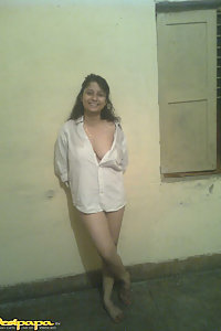 Porn Pics Beautiful Indian Girl Without Bra Posing Hot