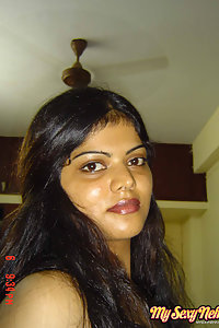 Indian Wife Neha sexy housewife from Bangalore posing