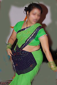 Erotic Indian Aunty Hanima Saree Stripped Naked