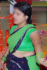 Erotic Indian Aunty Hanima Saree Stripped Naked