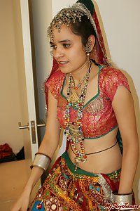 Jasmine Mathur in traditional gujarati garba outfits