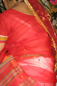 Porn Pics Mature Indian Aunty Madhvi In Hot Red Saree