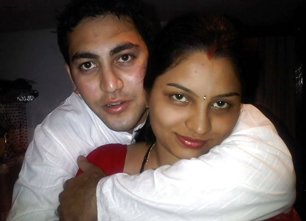India Hottest Couple Honeymoon - Porn Pics Indian Sexy Couple Leaked Honeymoon Pics - Indian Porn Photos