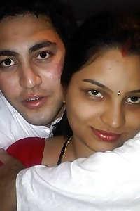 Porn Pics Indian Sexy Couple Leaked Honeymoon Pics