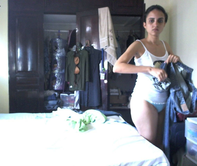 Wifedresschange - Porn Pics Slim Indian Girl Raveena Dress Changing Pics - Indian ...