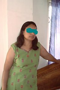 Porn Pics Indian Bhabhi Razia Shalwar Suit Stripped Naked