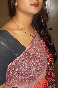 Porn Pics Indian Bhabhi Sonia Is A Real Hot Slut