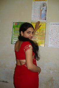 Hot Indian Babe Saraswati Does A Mean tease in toilet