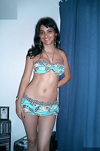 Porn Pics Horny Indian Babe Tanishka Stripped Naked