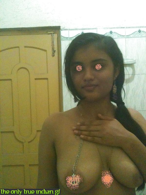 Indian college girl posing naked in shower - Indian Porn Photos