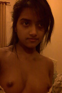 mobile camera pics of young Indian college girl exposing