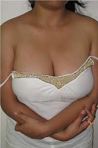 Porn Pics Big Boob Shamita Aunty Erotic Nude Pics