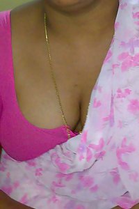 Porn Pics Mature Indian Aunty Nirmala In Pink Blouse
