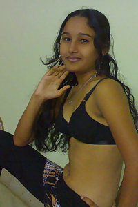 Porn Pics Indian Hot Slim Girl Shower Bath Photos