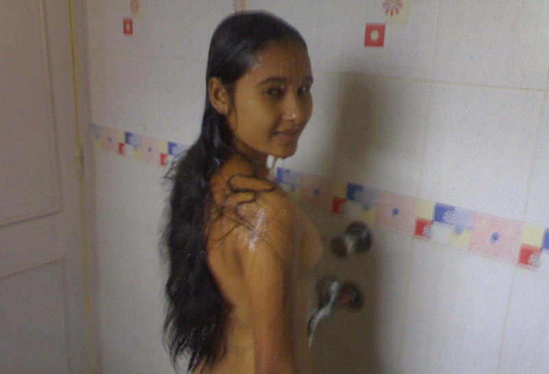 India Girls In The Shower - Porn Pics Indian Hot Slim Girl Shower Bath Photos - Indian Porn Photos