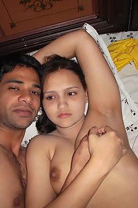 Sonia Indian Wife Naked In Bed With Husband