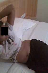 Porn Pics Indian Babe Kashmira In White Tank Top Naked