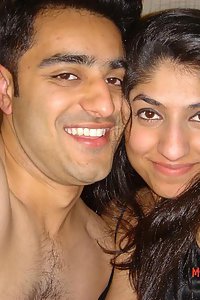 Porn Pics Sexy Indian Couple Naked On Their Honeymoon